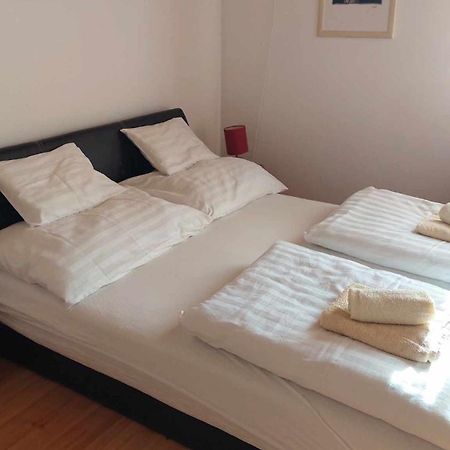 Mediterran Apartman Es Vendeghaz Hajduszoboszlo Exterior foto