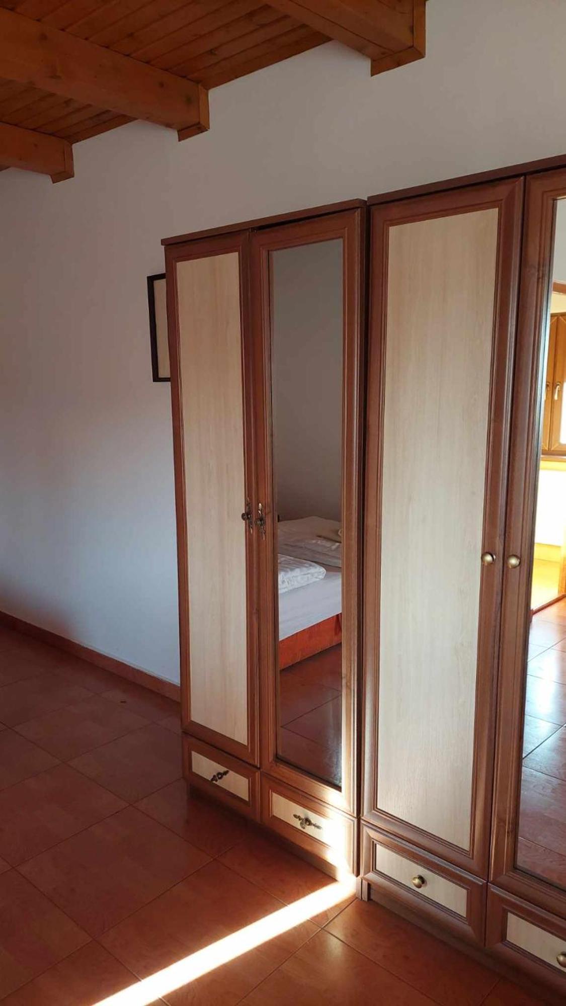 Mediterran Apartman Es Vendeghaz Hajduszoboszlo Exterior foto